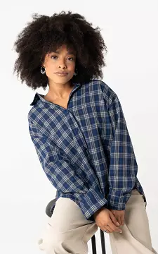 Blouse with buttons | Blue Beige | Guts & Gusto