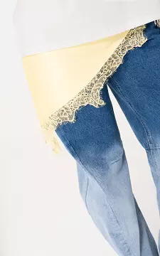 Satin shawl met kant | Lichtgeel | Guts & Gusto