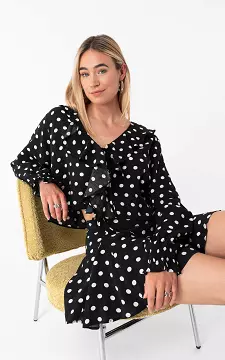 Blouse with ruffles | Black White | Guts & Gusto