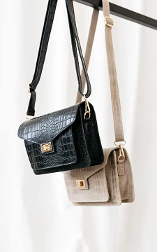 Leather bag with gold-coated details | Black | Guts & Gusto