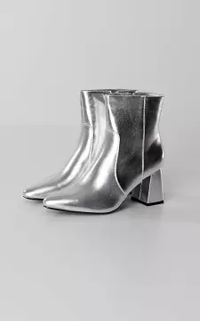 Boots with block heel | Silver | Guts & Gusto