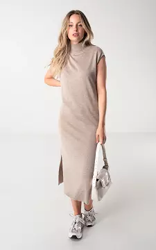 Sleeveless maxi dress with high neck | Beige | Guts & Gusto