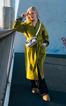 Coat with belt and side pockets | Light Green | Guts & Gusto