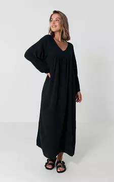 Maxi dress with v-neck | Black | Guts & Gusto