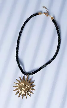 Necklace with pendant | Black Gold | Guts & Gusto