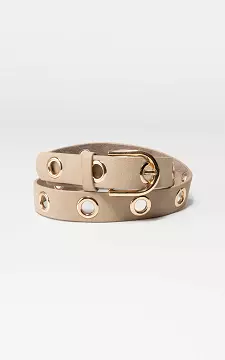 Leather belt with metal rings | Beige | Guts & Gusto